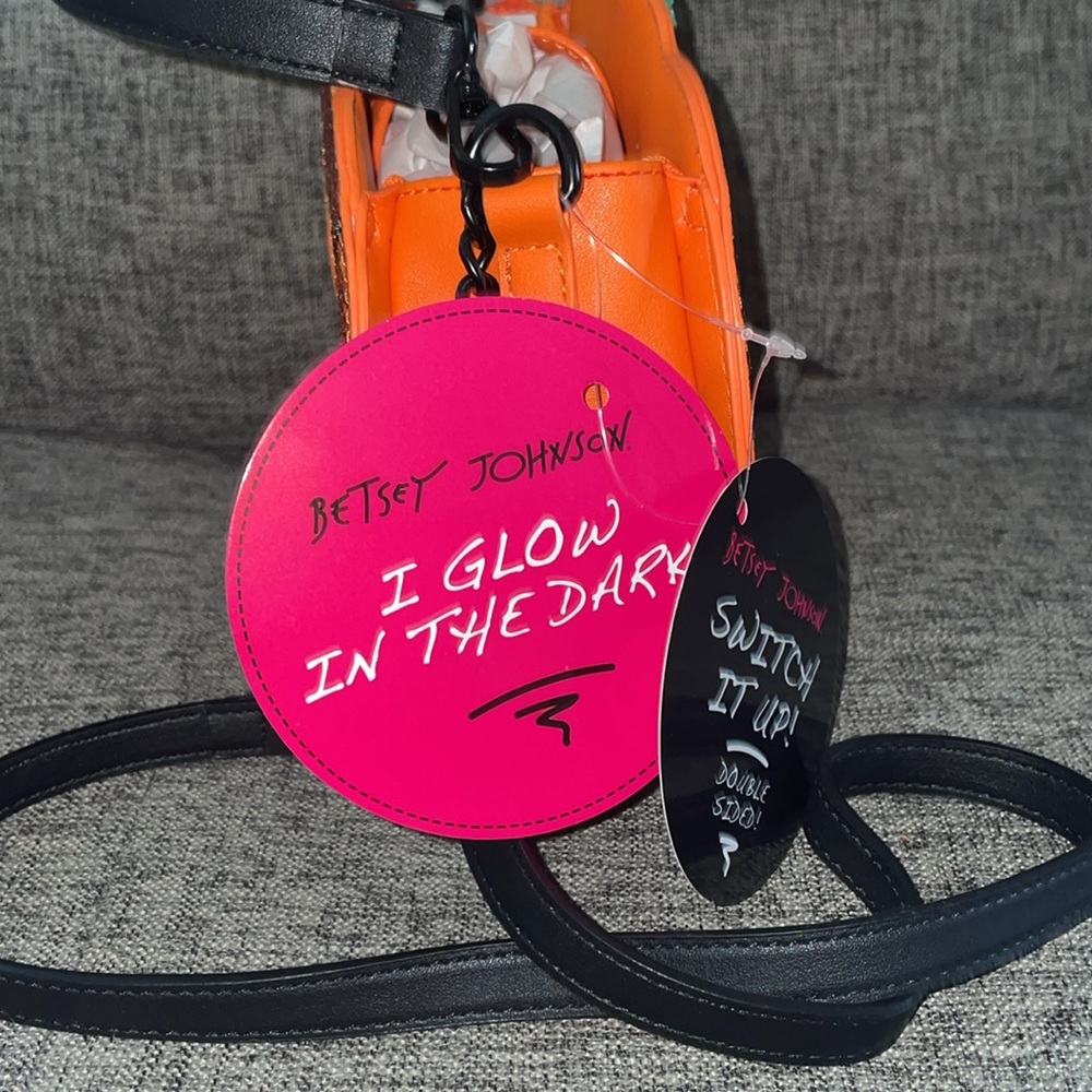 Glow in the dark double sided Pumpkin Glitter crossbody bag - Picture 2 of 6